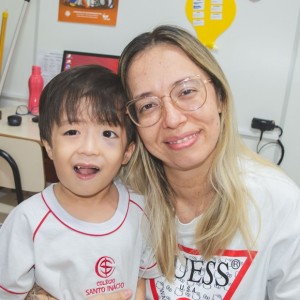 EDUCAÇÃO INFANTIL: SINGELOS GESTOS E SORRISOS, ORAÇÕES E BENÇÃOS - DIA DAS MÃES 2024