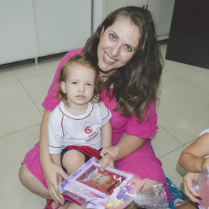 EDUCAÇÃO INFANTIL: SINGELOS GESTOS E SORRISOS, ORAÇÕES E BENÇÃOS - DIA DAS MÃES 2024