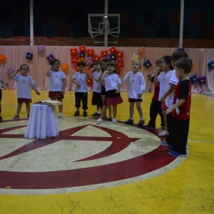 APRESENTAÇÕES EM HOMENAGEM AO DIA DAS MÃES