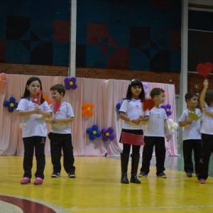 APRESENTAÇÕES EM HOMENAGEM AO DIA DAS MÃES