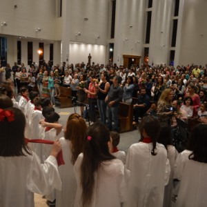 MISSA EM HOMENAGEM AO DIA DAS MÃES