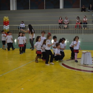 APRESENTAÇÕES EM HOMENAGEM AO DIA DAS MÃES