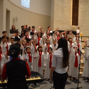 MISSA EM HOMENAGEM AO DIA DAS MÃES