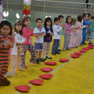 APRESENTAÇÕES EM HOMENAGEM AO DIA DAS MÃES