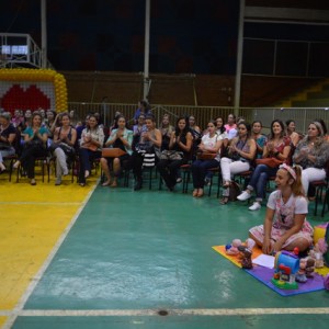 APRESENTAÇÕES EM HOMENAGEM AO DIA DAS MÃES