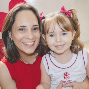 EDUCAÇÃO INFANTIL: SINGELOS GESTOS E SORRISOS, ORAÇÕES E BENÇÃOS - DIA DAS MÃES 2024