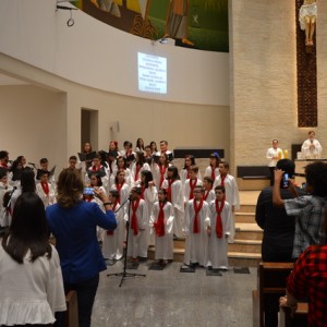 MISSA EM HOMENAGEM AO DIA DAS MÃES