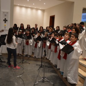 MISSA EM HOMENAGEM AO DIA DAS MÃES