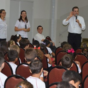 ARCEBISPO DOM ANUAR EM VISITA AO COLÉGIO SANTO INÁCIO