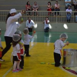 APRESENTAÇÕES EM HOMENAGEM AO DIA DAS MÃES