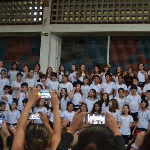 APRESENTAÇÕES EM HOMENAGEM AO DIA DAS MÃES