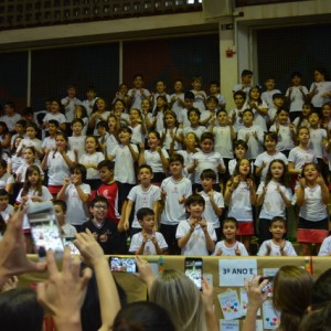 APRESENTAÇÕES EM HOMENAGEM AO DIA DAS MÃES