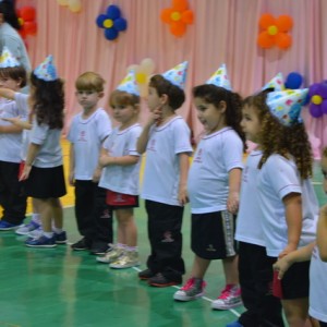 APRESENTAÇÕES EM HOMENAGEM AO DIA DAS MÃES