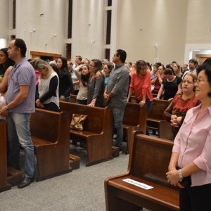 MISSA EM HOMENAGEM AO DIA DAS MÃES