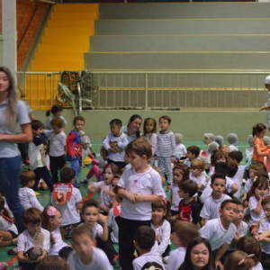 APRESENTAÇÕES EM HOMENAGEM AO DIA DAS MÃES