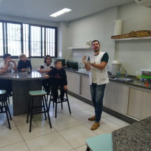 VISITA AO LABORATÓRIO DE CIÊNCIAS