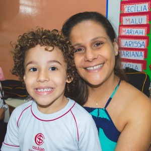 EDUCAÇÃO INFANTIL: SINGELOS GESTOS E SORRISOS, ORAÇÕES E BENÇÃOS - DIA DAS MÃES 2024