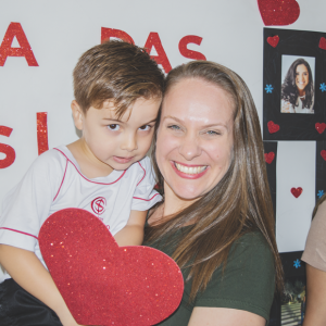 EDUCAÇÃO INFANTIL: SINGELOS GESTOS E SORRISOS, ORAÇÕES E BENÇÃOS - DIA DAS MÃES 2024