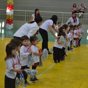 APRESENTAÇÕES EM HOMENAGEM AO DIA DAS MÃES