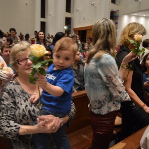 MISSA EM HOMENAGEM AO DIA DAS MÃES