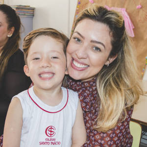 EDUCAÇÃO INFANTIL: SINGELOS GESTOS E SORRISOS, ORAÇÕES E BENÇÃOS - DIA DAS MÃES 2024