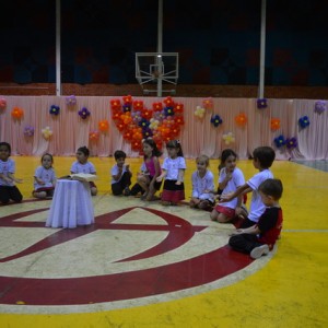 APRESENTAÇÕES EM HOMENAGEM AO DIA DAS MÃES