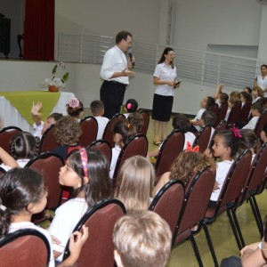 ARCEBISPO DOM ANUAR EM VISITA AO COLÉGIO SANTO INÁCIO