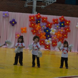 APRESENTAÇÕES EM HOMENAGEM AO DIA DAS MÃES