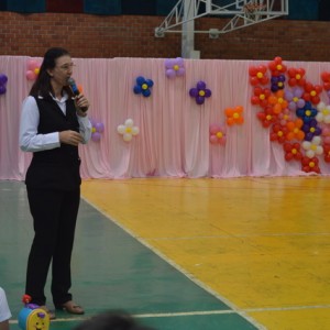 APRESENTAÇÕES EM HOMENAGEM AO DIA DAS MÃES