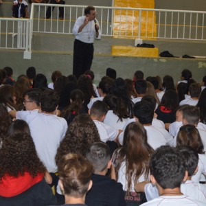 ARCEBISPO DOM ANUAR EM VISITA AO COLÉGIO SANTO INÁCIO