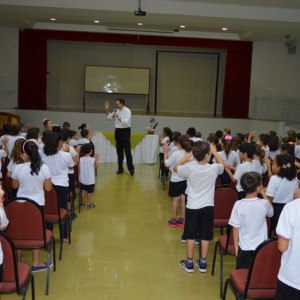 ARCEBISPO DOM ANUAR EM VISITA AO COLÉGIO SANTO INÁCIO