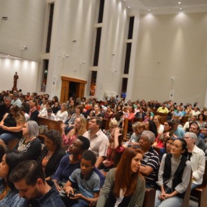 MISSA EM HOMENAGEM AO DIA DAS MÃES