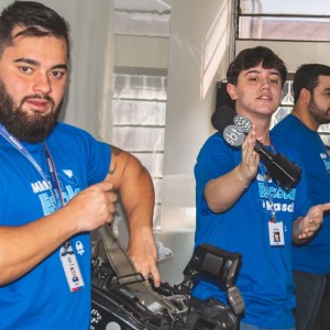 VISITA DO SBT EM AGRADECIMENTO A MISSÃO SOLIDÁRIA - MINHA ESCOLA É MASSA