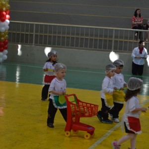 APRESENTAÇÕES EM HOMENAGEM AO DIA DAS MÃES