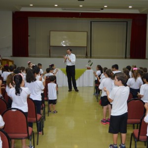 ARCEBISPO DOM ANUAR EM VISITA AO COLÉGIO SANTO INÁCIO