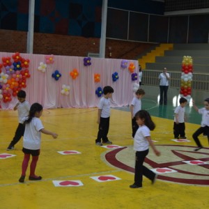 APRESENTAÇÕES EM HOMENAGEM AO DIA DAS MÃES