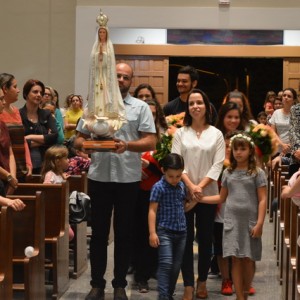 MISSA EM HOMENAGEM AO DIA DAS MÃES