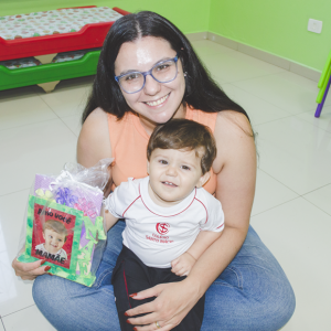 EDUCAÇÃO INFANTIL: SINGELOS GESTOS E SORRISOS, ORAÇÕES E BENÇÃOS - DIA DAS MÃES 2024