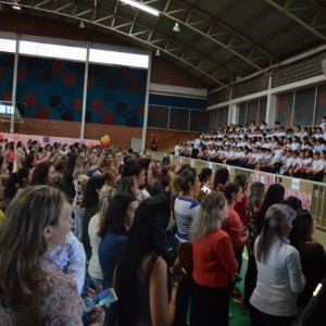 APRESENTAÇÕES EM HOMENAGEM AO DIA DAS MÃES