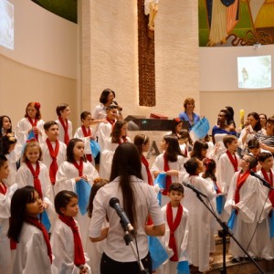 MISSA EM HOMENAGEM AO DIA DAS MÃES