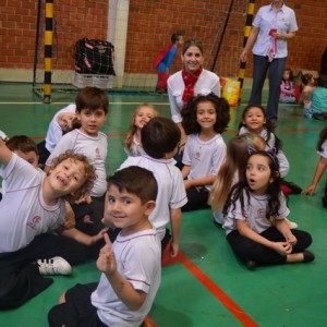 APRESENTAÇÕES EM HOMENAGEM AO DIA DAS MÃES