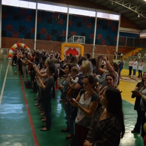 APRESENTAÇÕES EM HOMENAGEM AO DIA DAS MÃES