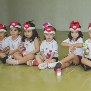 EDUCAÇÃO INFANTIL: SINGELOS GESTOS E SORRISOS, ORAÇÕES E BENÇÃOS - DIA DAS MÃES 2024