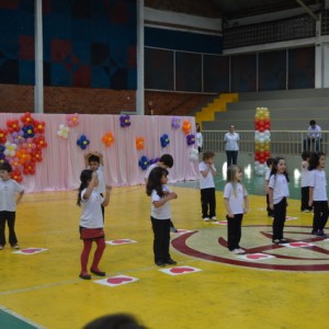 APRESENTAÇÕES EM HOMENAGEM AO DIA DAS MÃES