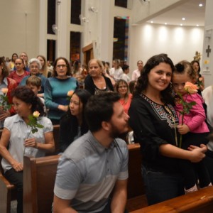 MISSA EM HOMENAGEM AO DIA DAS MÃES