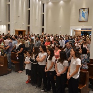 MISSA EM HOMENAGEM AO DIA DAS MÃES