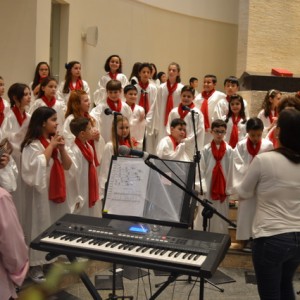 MISSA EM HOMENAGEM AO DIA DAS MÃES