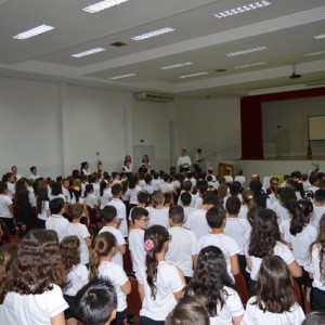 ARCEBISPO DOM ANUAR EM VISITA AO COLÉGIO SANTO INÁCIO