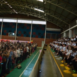 APRESENTAÇÕES EM HOMENAGEM AO DIA DAS MÃES