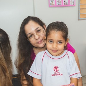 EDUCAÇÃO INFANTIL: SINGELOS GESTOS E SORRISOS, ORAÇÕES E BENÇÃOS - DIA DAS MÃES 2024